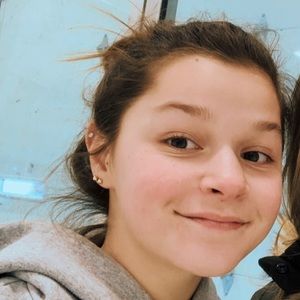 Meet your Posher, Ella